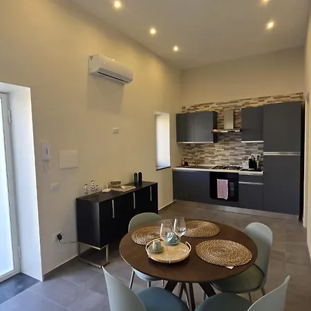 Appartamento Casa Palazzo Monacelli 1 *